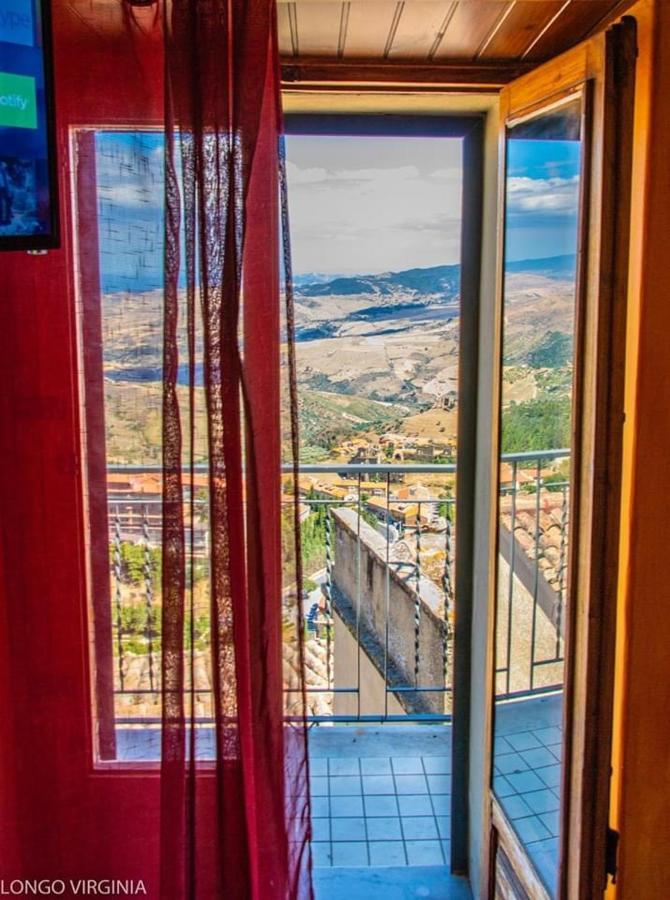 B&B Al Centro Storico Troina ภายนอก รูปภาพ