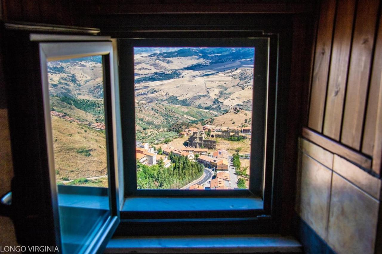 B&B Al Centro Storico Troina ภายนอก รูปภาพ
