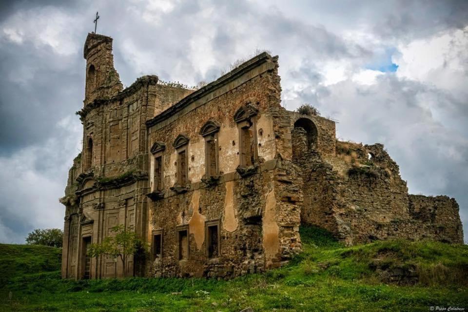 B&B Al Centro Storico Troina ภายนอก รูปภาพ