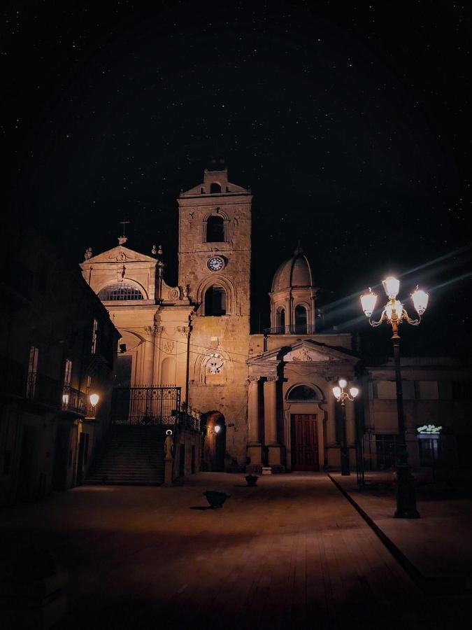 B&B Al Centro Storico Troina ภายนอก รูปภาพ