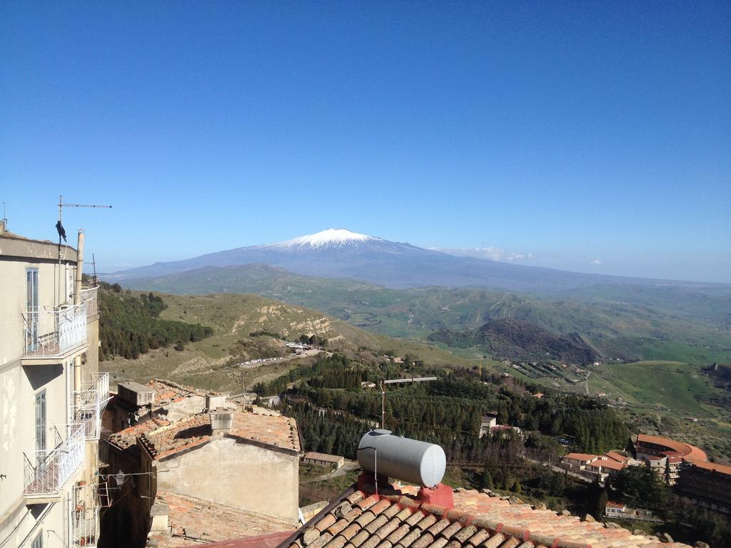 B&B Al Centro Storico Troina ภายนอก รูปภาพ